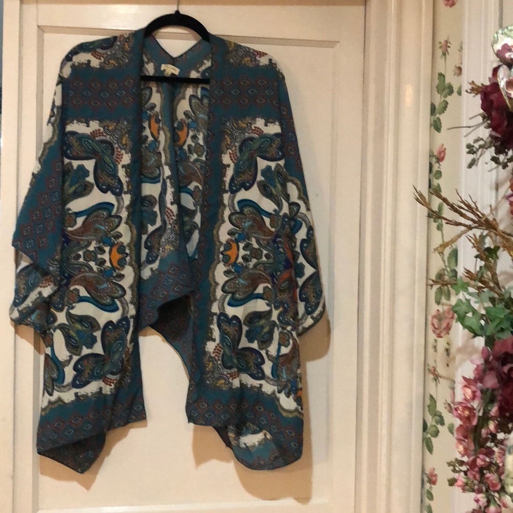 Lily White Kimono